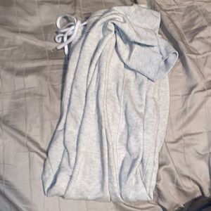 Hollister “Must-Have Collection” Joggers White Size Medium